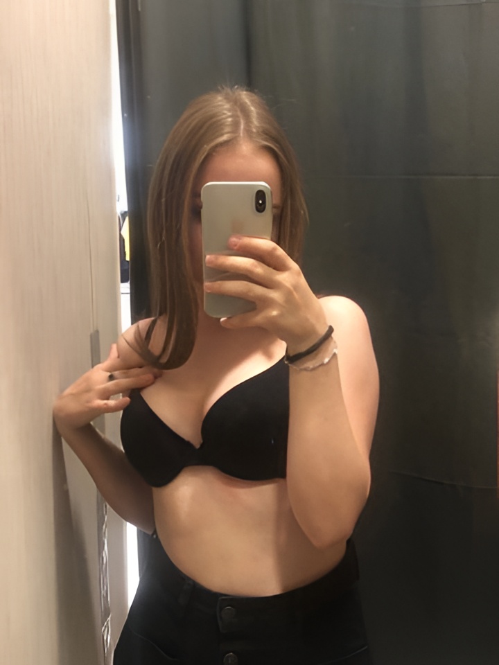 Хельга привлекальеная девушка из Кричева цена от 10000 руб