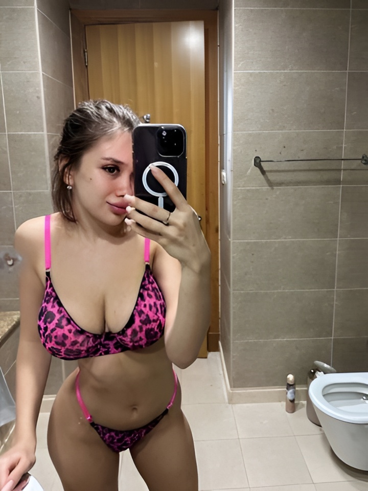 Ярославна привлекальеная девушка из Кричева цена от 10000 руб