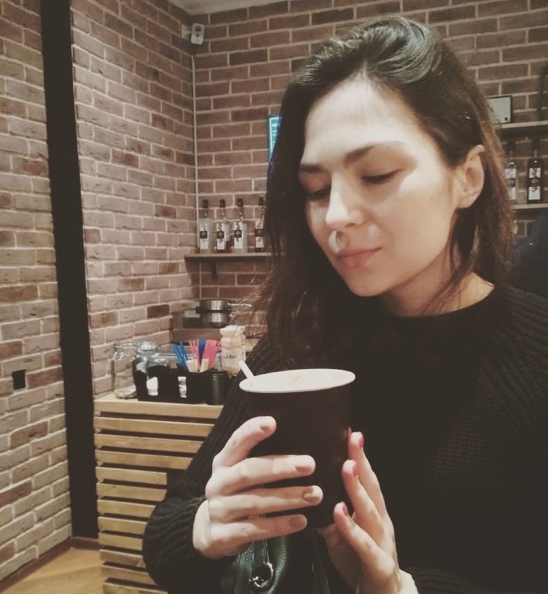 Элис привлекальеная девушка из Кричева цена от 4000 руб