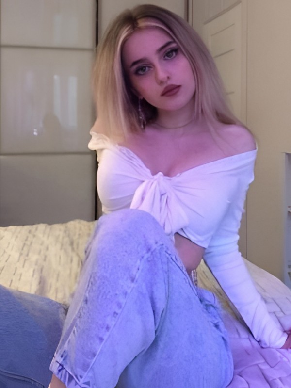 Ната привлекательная девушка из Кричева цена от 2000 руб