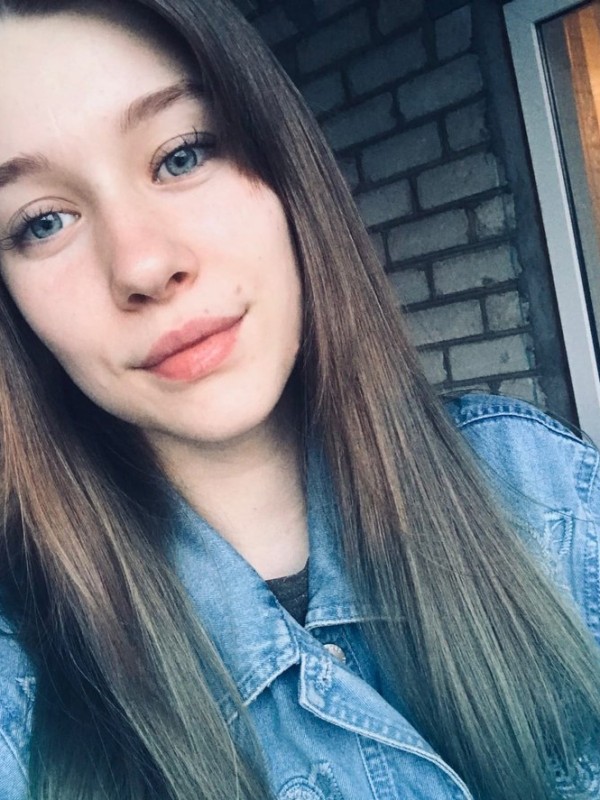 Яна привлекательная девушка из Кричева цена от 3000 руб