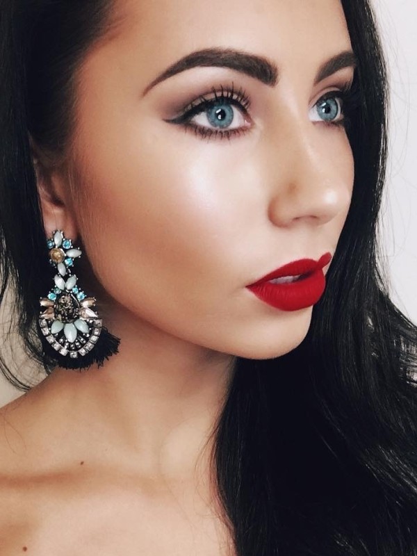 Александра привлекательная девушка из Кричева цена от 3000 руб