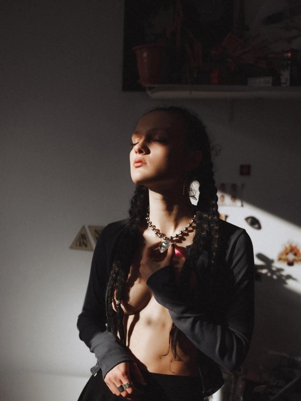 Надежда привлекательная девушка из Кричева цена от 6000 руб